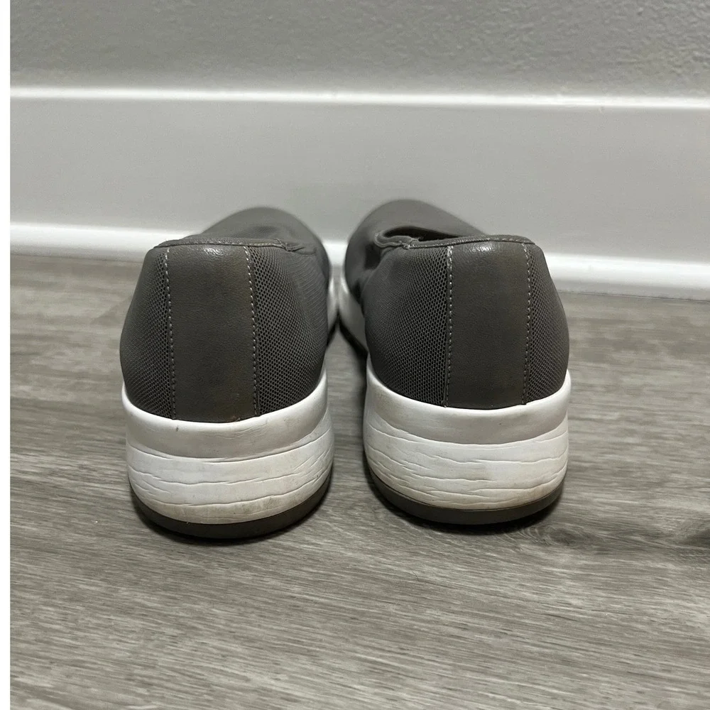 EILEEN FISHER Grey Slip On Sneakers Women's Size‎ 7 M Lightweight Comfort